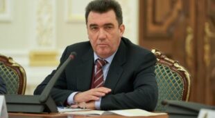 Глава СНБО заявил о возможном закрытии телеканала Интер