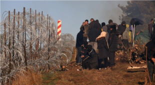 Неспокійна ніч на кордоні. До Польщі увірвалися дві групи мігрантів Неспокійна ніч на кордоні. До Польщі увірвалися дві групи мігрантів