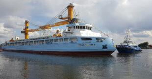 Україна і Франція підписали контракт на будівництво 5 суден для прикордонників Україна і Франція підписали контракт на будівництво 5 суден для прикордонників