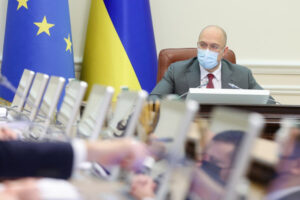 Денис Шмигаль: «Електронна черга перетину кордону» дозволить швидко проходити оформлення в пунктах пропуску Денис Шмигаль: «Електронна черга перетину кордону» дозволить швидко проходити оформлення в пунктах пропуску