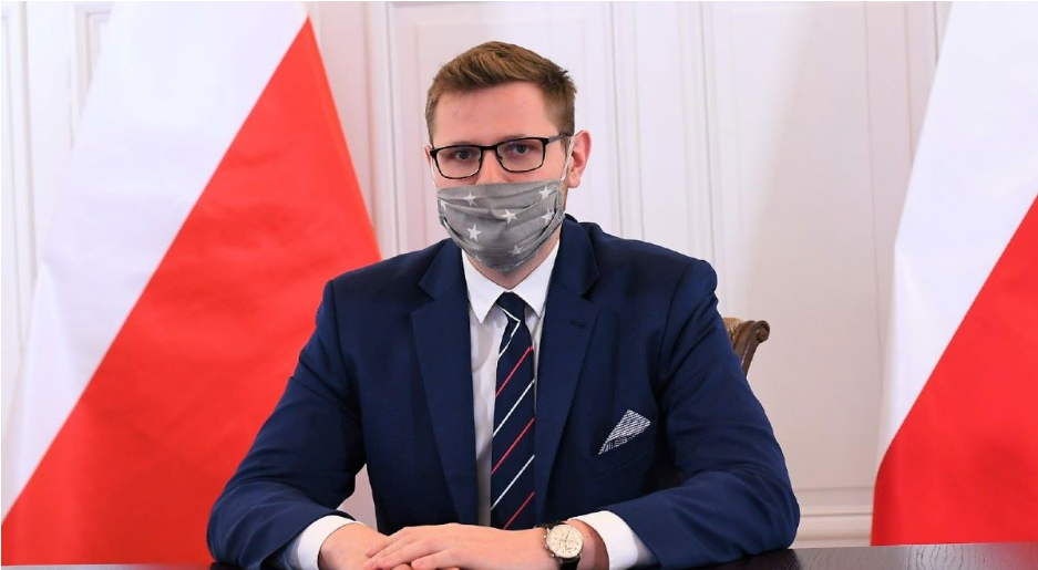 Представник Міністерства юстиції заявляє, що в Польщі оперативний контроль, який здійснюють служби, повністю легальний