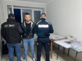 На Львівщині викрили зловмисників, які виготовляли документи для незаконного перетину кордону
