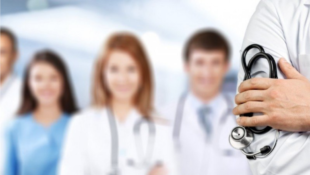 У Польщі відкрили україномовну інфолінію для медиків і пацієнтів з України