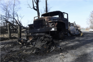 За п’ять тижнів війни втрати російських окупантів становлять 17500 осіб, знищено понад 600 танків та більше 1700 бойових броньованих машин – Генеральний штаб ЗС України