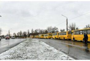 1 квітня відкрито 9 гуманітарних коридорів