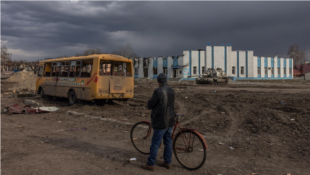 Российские оккупанты обстреляли колонну волонтеров под Черниговом