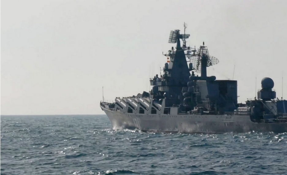 Родини моряків, котрі знаходилися на крейсері «Москва», вимагають розпочати рятувальну операцію