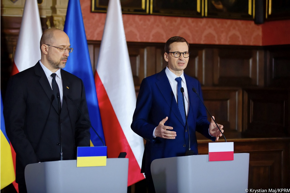 Прем'єри Польщі та України вважають санкції проти рф однозначно недостатніми