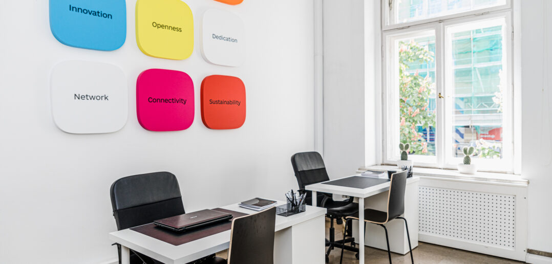 У Варшаві розпочав роботу центр підтримки підприємців Дія.Бізнес. Які послуги там надають?