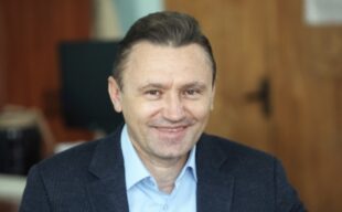 Шановні пані та панове. Якщо не хочете даунгрейда своїх когнітивних функцій – не приходьте на держслужбу з бізнесу