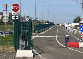 На «Краківці» тимчасово призупинено пропуск легкових автомобілів