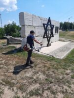 Про єврейське та польське кладовища у місті Тетієві