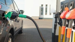 Увага водіям у Польщі! Лишилося тільки два дні, щоб заправити авто дешевше Увага водіям у Польщі! Лишилося тільки два дні, щоб заправити авто дешевше