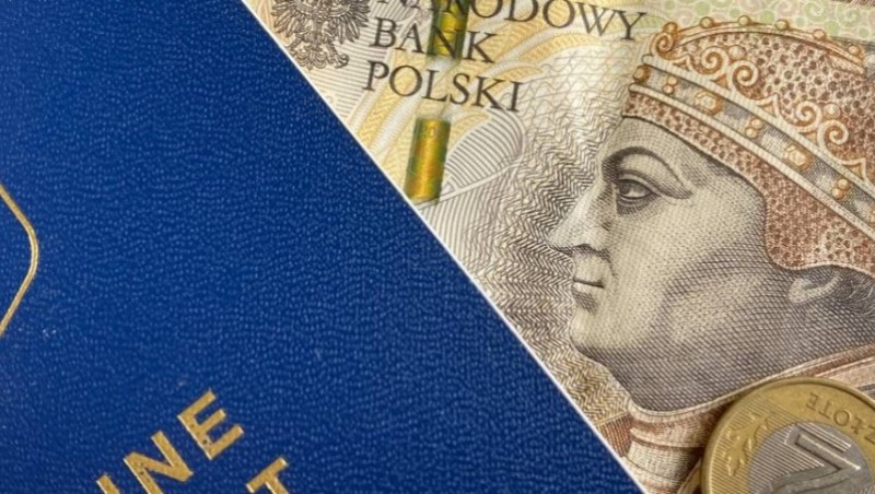 Українці в Польщі скоро не зможуть обміняти гривні на злоті. Знаємо дату