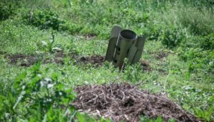 Ворог обстріляв з «Ураганів» Криворізький район, поранений місцевий житель