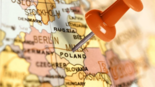 6 цікавих фактів у Польщі: квартири в ТЦ, борги, місяць тверезості поляків і не тільки