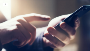 Українці в Польщі зможуть додати водійські права й техпаспорт в mObywatel