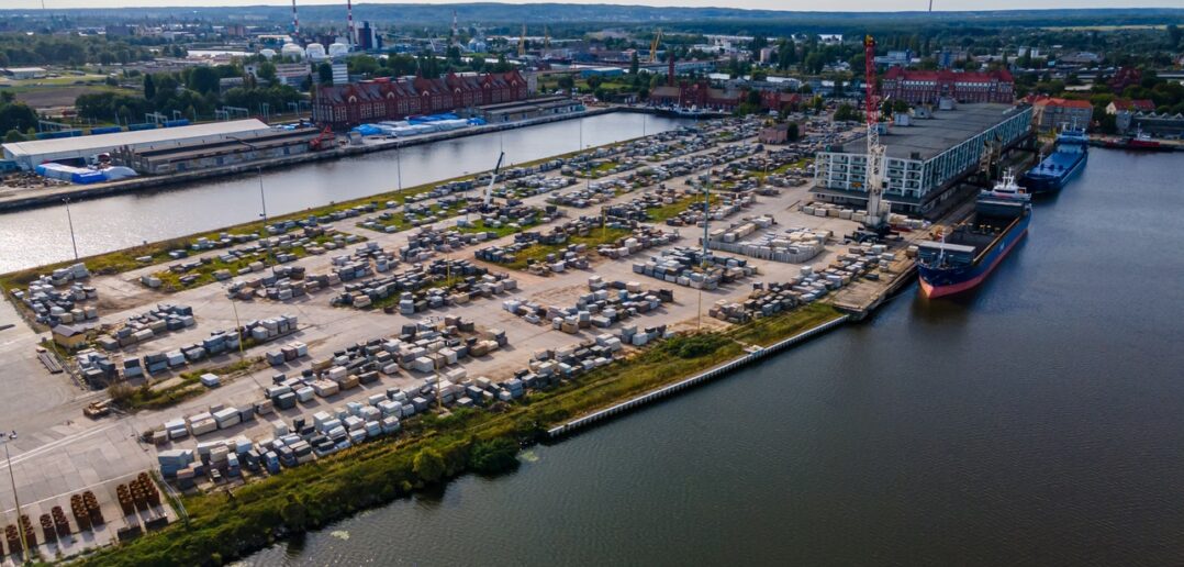 Російська набережна в порту Щецина стала Українською