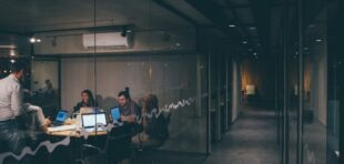 Фінансова допомога для підприємців в Польщі, які підтримують біженців