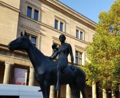 Спогади про сарматок у Місті Ведмедів