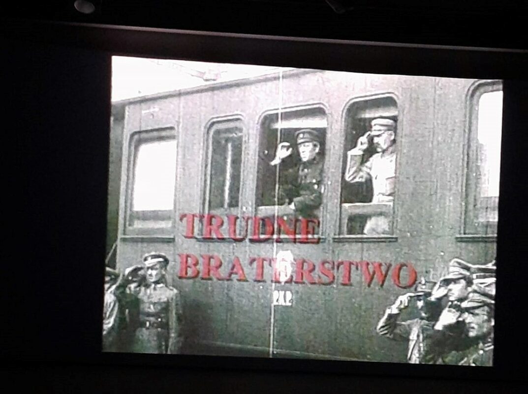 В суботу переглянув гарний документальний фільм Jerzy Lubach «Trudne braterstwo» («Важке братерство»), присвячений українсько-польському союзу 1920 року