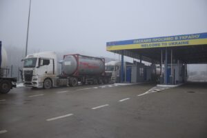 Припинено блокування руху вантажівок перед пунктом пропуском «Вікову-де-Сус», що навпроти українського «Красноїльська»