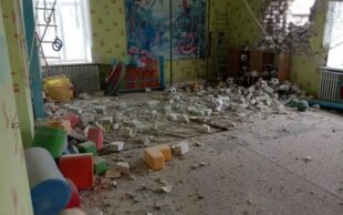 В окупованих регіонах України рф розміщує в дитсадках своїх військових