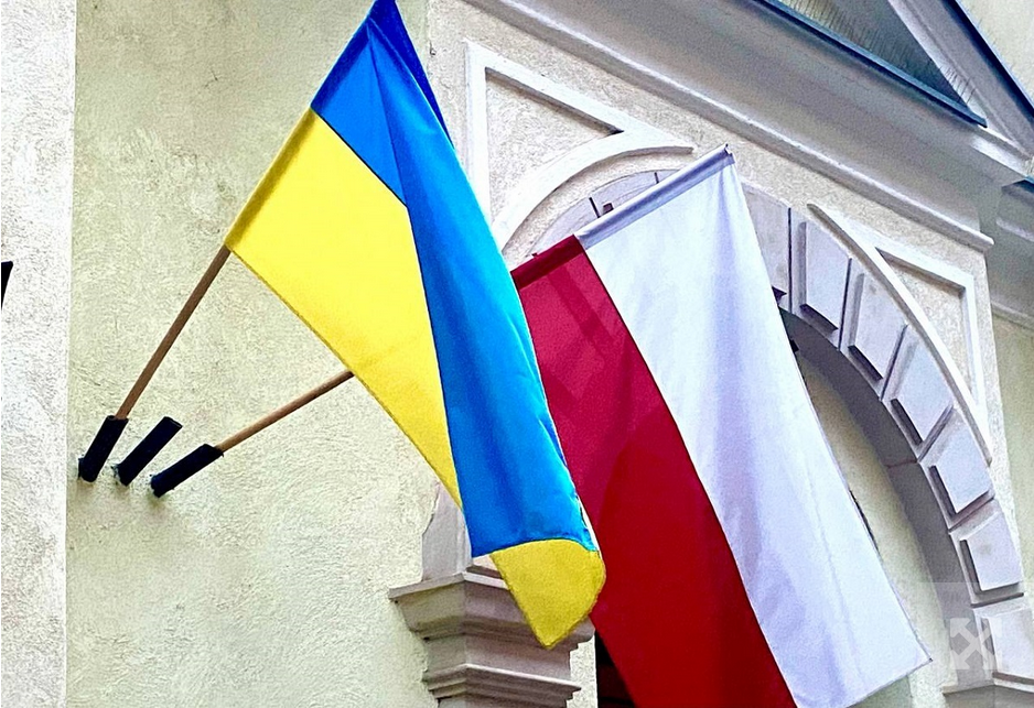 Польський міністр після масованого ракетного обстрілу закликає допомагати Україні