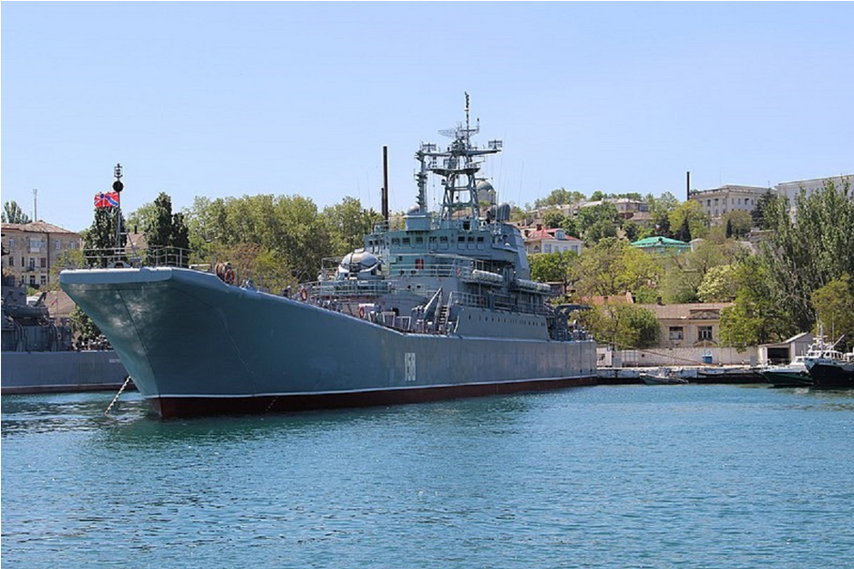 Українські сили потопили в Чорному морі російський десатний корабель «Цезарь Куніков»