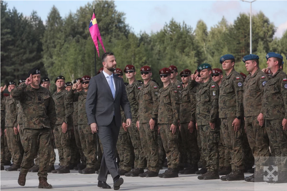 1 серпня польська армія та союзники розпочинають операцію «Східна зоря». Причиною є російські ракети