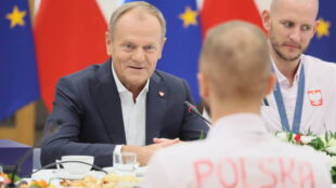 Полякам пообіцяли менше працювати: в уряді Туска готові скорочувати робочий тиждень