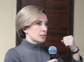 Боротись, триматись один одного, вірити в нашу державу й любити Україну