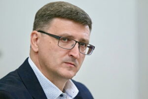 Близько 70% українців з вищою освітою працюють на низькокваліфікованих роботах в країнах Європі