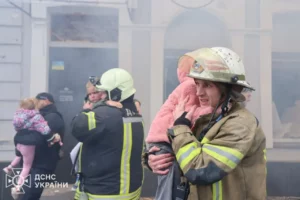Росіяни влучили у приватний дитячий садочок у Харкові: є поранені діти