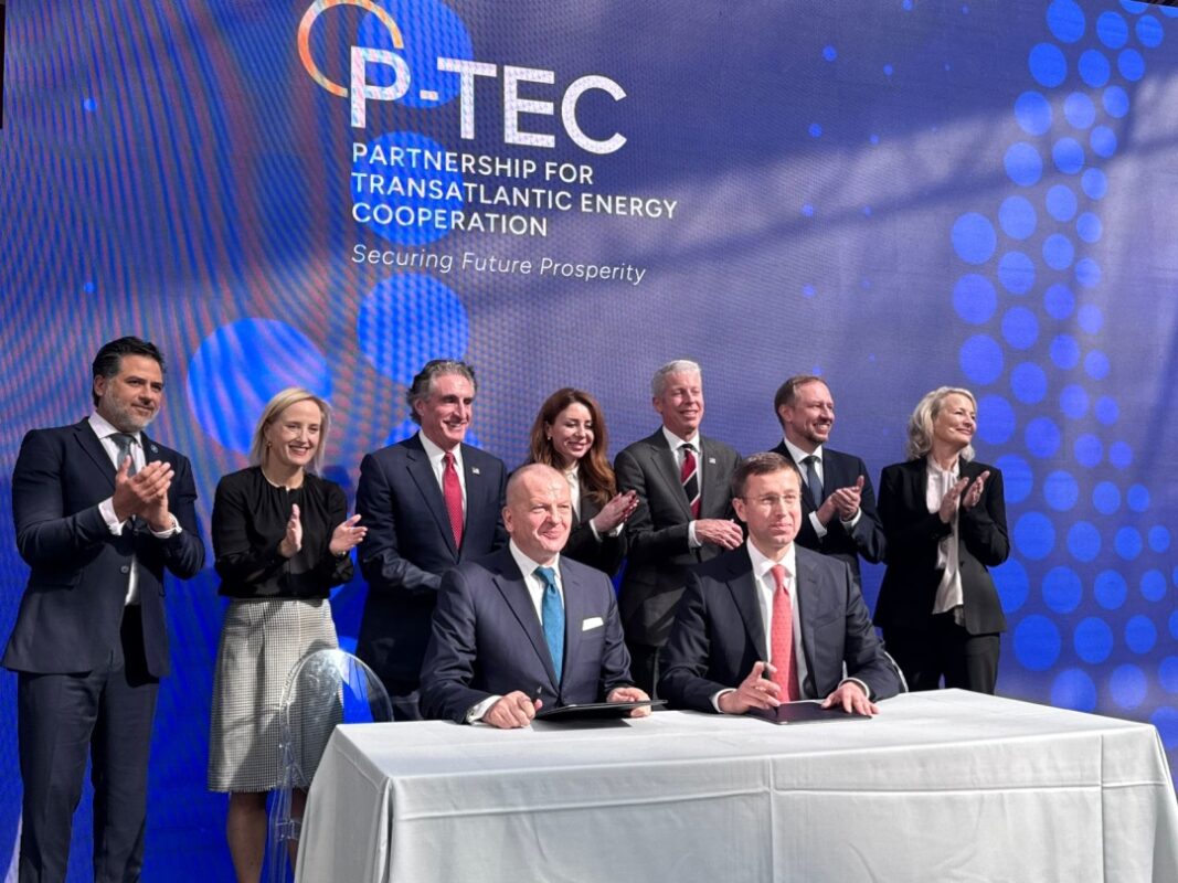 Нафтогаз та польська ORLEN узгодили збільшення постачання американського газу до України