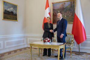 Лідери Швейцарії та Польщі обговорили передумови досягнення миру в Україні