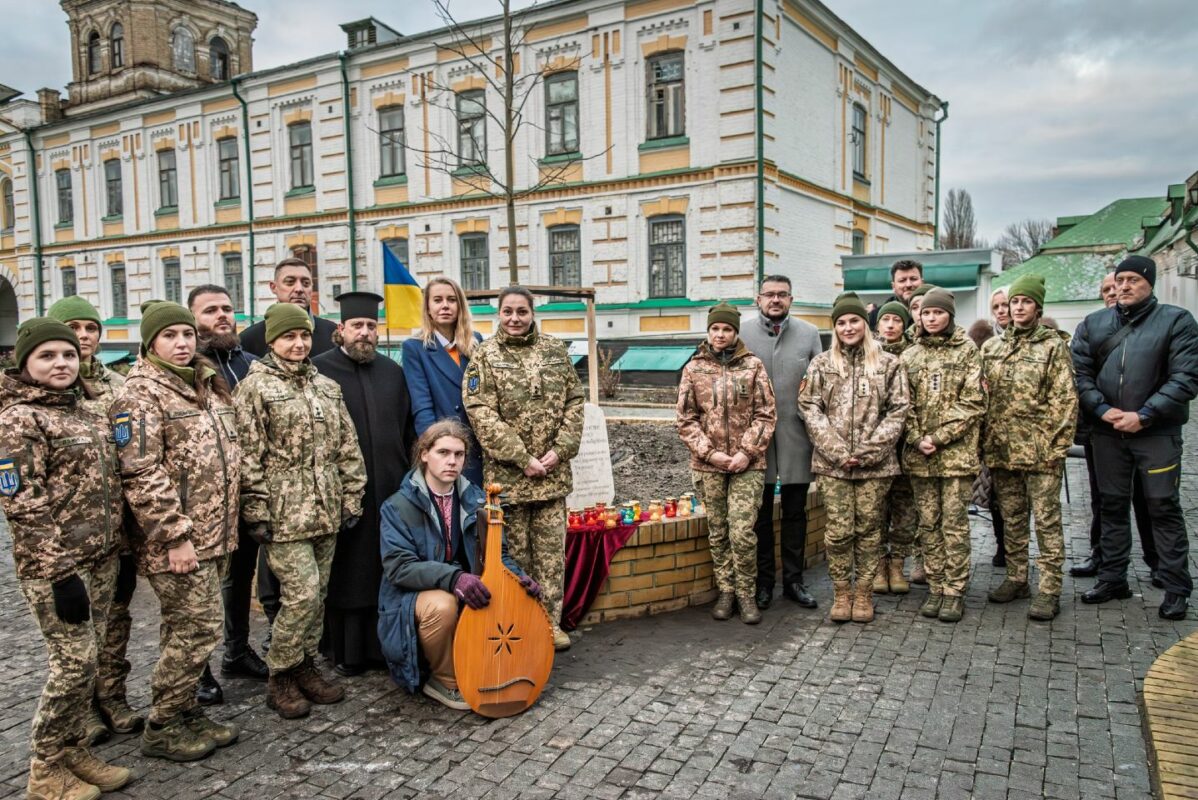 У Києво-Печерській лаврі з’явився простір пам’яті українських жінок, які загинули на війні