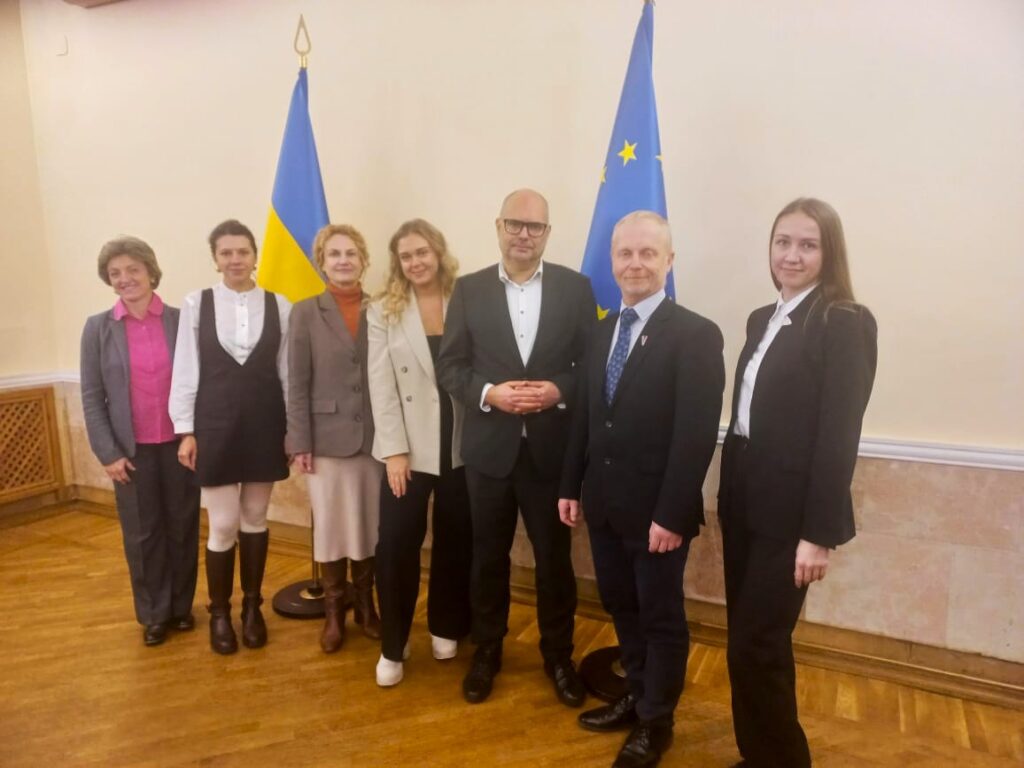 Латвія та Україна співпрацюватимуть у сфері медіаграмотності й зміцненні стійкості суспільства