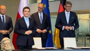 Німеччина передала Польщі десятки культурних артефактів, викрадених під час Другої світової