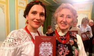 У Києві презентували книгу про легендарне тріо «Золоті ключі»