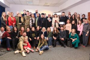 22 лютого 2026 року в просторі UA HUB у Варшаві відбулася дискусійна панель «Єдність у дії», приурочена до четвертих роковин початку повномасштабного вторгнення російської федерації в Україну