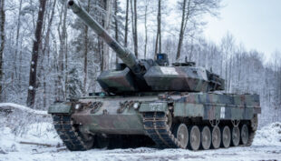 Військові керівники Британії та Німеччини закликали Європу до переозброєння через загрозу РФ