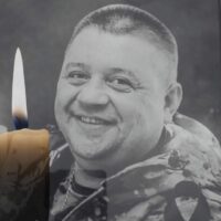На Київщині прощатимуться з оператором БпЛА Віталієм Сербіним