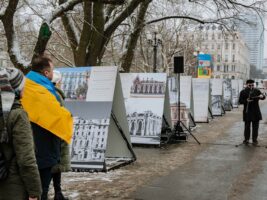 В Латвії відкрилась фотовиставка до четвертої річниці повномасштабного вторгнення в Україну