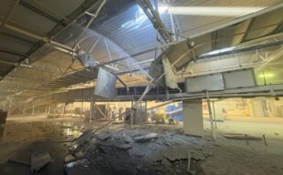 Росіяни вдарили ракетою по кондитерській фабриці американської компанії на Сумщині