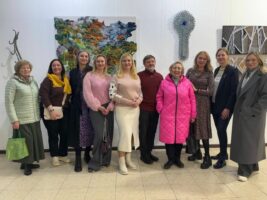 Весняне натхнення у Києві: столична галерея презентує яскраві твори майстрів декоративного мистецтва