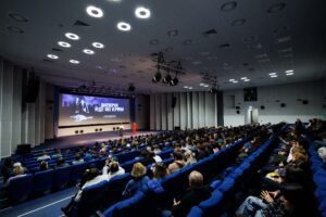 20 березня відвідав презентацію документального фільму «Імперія йде по Крим» у Українському домі.