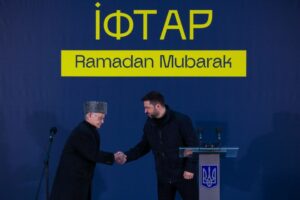 Володимир Зеленський узяв участь в іфтарі та відзначив воїнів-мусульман державними нагородами