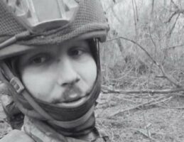 Під Києвом попрощалися я зі старшим лейтенантом, морпіхом Дмитром Сліпченком