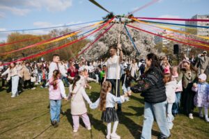 У Варшаві організували гаївки за участю української громади